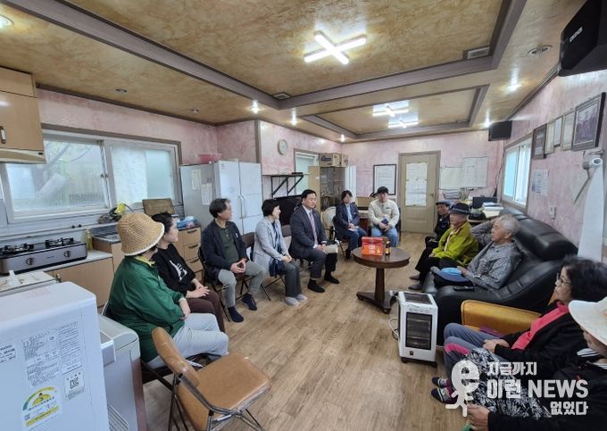 고준호 도의원 조례로 미등록경로당도 경기도 경로당 환경개선 공모사업 자격 부여, 공모 앞두고 파주 조리·광탄 현장 방문