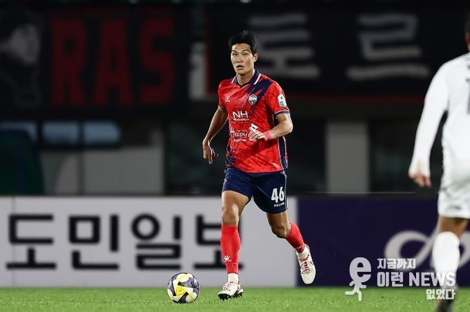 김천상무 김민규가 11월 1일 포항전에 출전하며 K리그 통산 100경기를 달성했다.