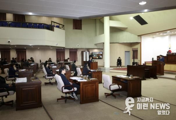군포시의회는 11월 4일 개회한 제284회 임시회를 19일 폐회했다.