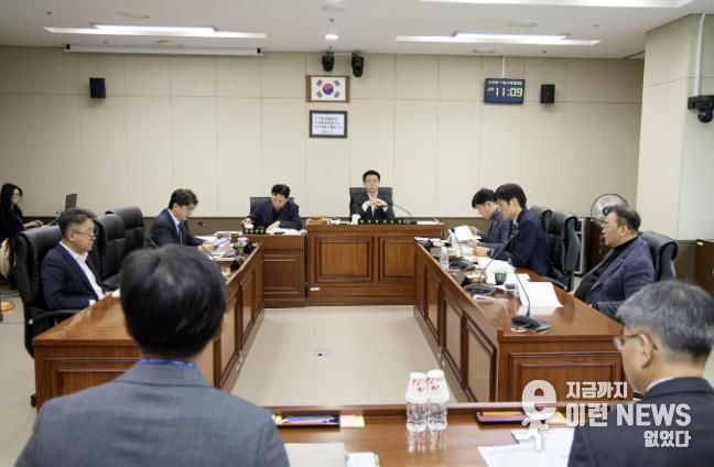 용인특례시의회 도시건설위원회, 행정사무감사 8일차-푸른공원사업소, 차량등록사업소 행정사무감사 실시