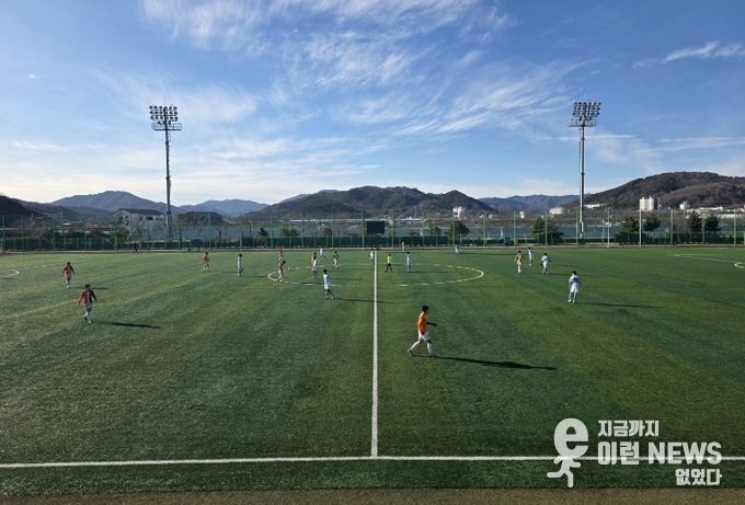 보성군, 2026년 동계 전지훈련지 최적지로 부상_보성군에서 5개의 축구팀이 전지 훈련을 하고 있다