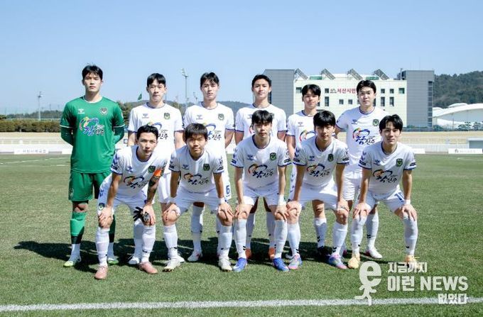 진주시민축구단, 2026 K4리그 ‘개막 3연승’ - 박미나 명예기자