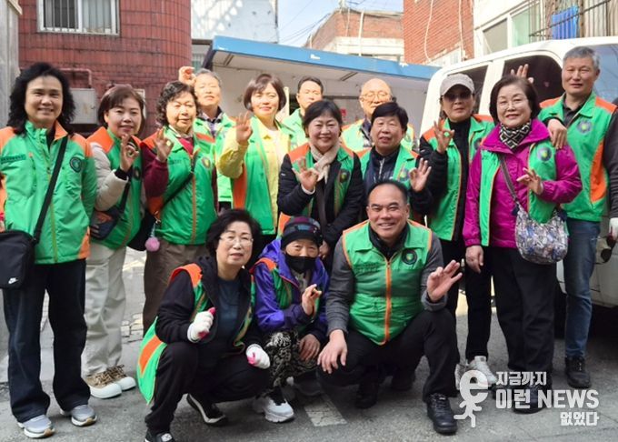 광명시 광명3동 행정복지센터는 지난 24일과 25일 양일간 쾌적하고 안전한 주거환경 조성을 위해 ‘2026년 봄맞이 대청소’를 실시했다.